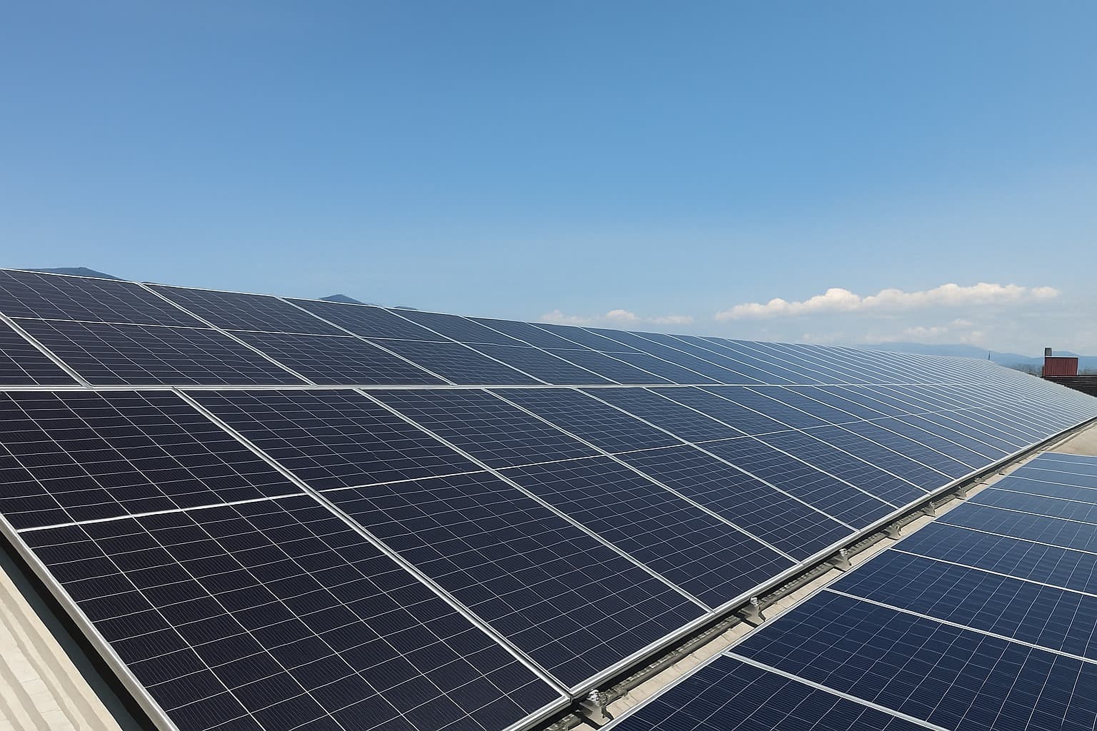 Impianto fotovoltaico industriale su capannone